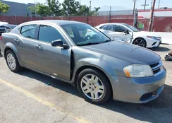 1C3CDZAB5DN700700: 42361245