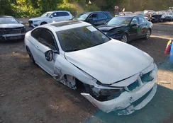 WBA4W9C55JAC09144: 42390711