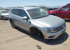 3VV3B7AX2LM106819: 42396292