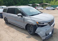 KNDNE5H30N6104334: 42404829