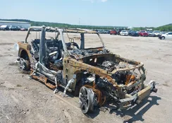 1C4HJXDN1PW512551: 42423733