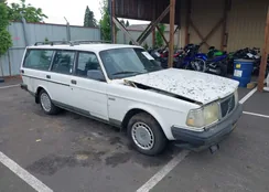 YV1AX8857K1831677: 42486774