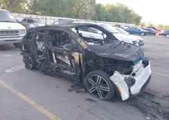 WBY1Z4C52FV504620: 42496420