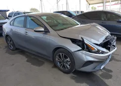 3KPF24AD5RE709671: 42500153