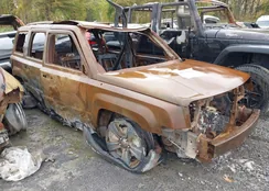 1C4NJRFB0FD184177: 41519341