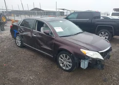 4T1BK3DB4CU440828: 41617903