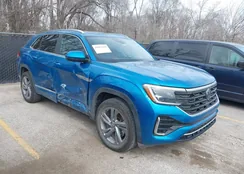 1V2AE2CA0RC216320: 41817604