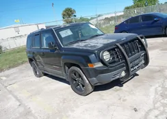 1C4NJPFB5CD690586: 41831766