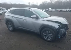 KM8JBCD16RU208047: 41899242