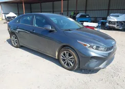 3KPF24AD6NE428778: 42926381