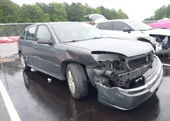 1G1ZT62825F186030: 42941726