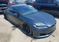 5YJSA1E29HF186379: 42982686