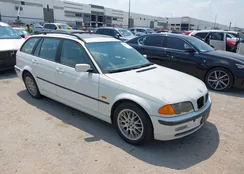 WBAAR3348YJM01888: 42985610