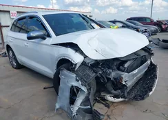 WA1B4AFY2P2031324: 42996327