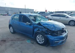 3VWG17AU3JM251824: 43022759