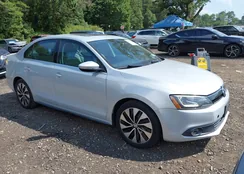 3VW637AJ3DM297587: 43078065