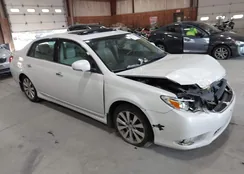 4T1BK3DB5BU384042: 43079748