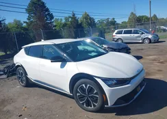 KNDC3DLC8P5116156: 43083292