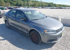 3VW2K7AJ1CM330540: 43121136