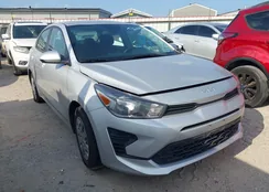 3KPA24ADXPE581256: 43122238