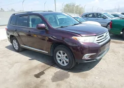 5TDBK3EH5DS270038: 43176384