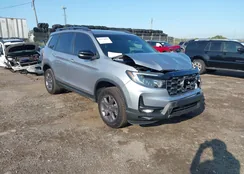 5FNYF8H63RB015048: 43179652