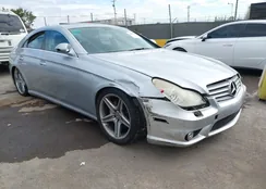 WDDDJ72X88A128208: 43199212