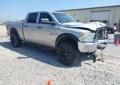 3C6UR5CL6FG524565: 43217844