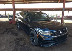 3VV8B7AXXPM030780: 43240557