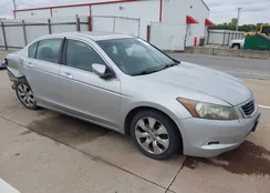 1HGCP26738A061908: 43277270