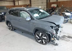 3VV4X7B28RM081586: 43278928