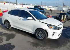 3KPA24AD4LE309568: 43283670