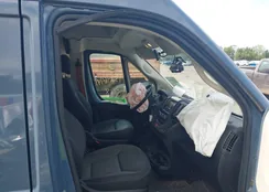 3C6URVJG3LE116554: 43296499