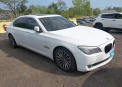 WBAKB8C59CC963195: 43299374