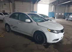 KNAFU4A22D5661752: 43298412