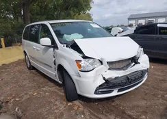 2C4RC1BG2FR673160: 43300959