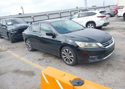 1HGCR2F5XFA120443: 43318227