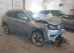 3C4NJDCB1KT854198: 43321871