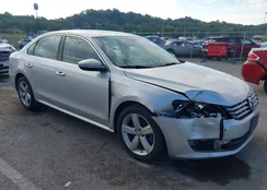 1VWBN7A36CC009135: 43340824