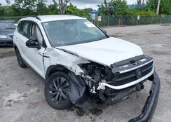 3VV5X7B23RM124848: 43367924