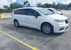 2C4RC1BG2SR520790: 43370578