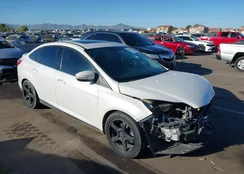 1FADP3J20EL374876: 43372638