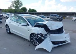 5YJ3E1EA1RF795502: 43376685