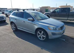 YV4952DL9B2147589: 43378891