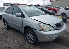 2T2GK31U49C068988: 43379731