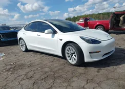 5YJ3E1EB9NF255334: 43410831