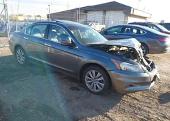 1HGCP3F84BA000170: 43422537