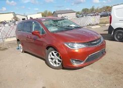 2C4RC1FG5JR158950: 43430552