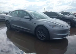 5YJ3E1EAXSF017298: 43440680