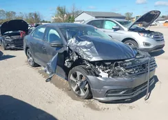 1VWLA7A33KC009608: 43446537